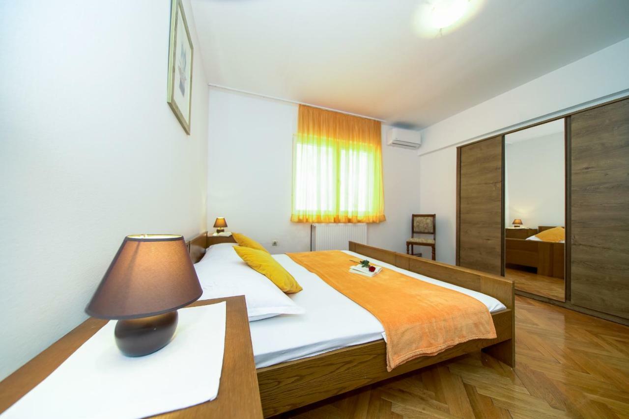 Apartments L&L Dugi Rat Zewnętrze zdjęcie