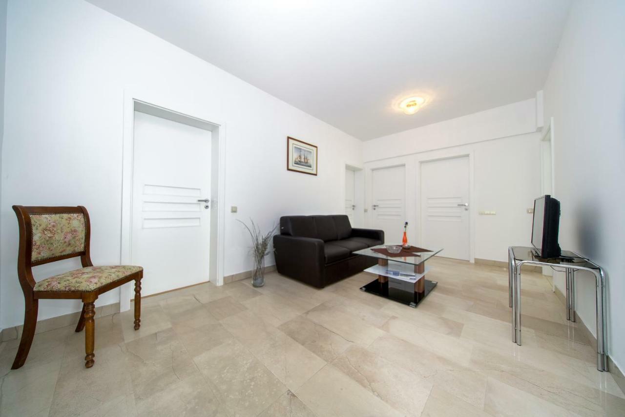 Apartments L&L Dugi Rat Zewnętrze zdjęcie