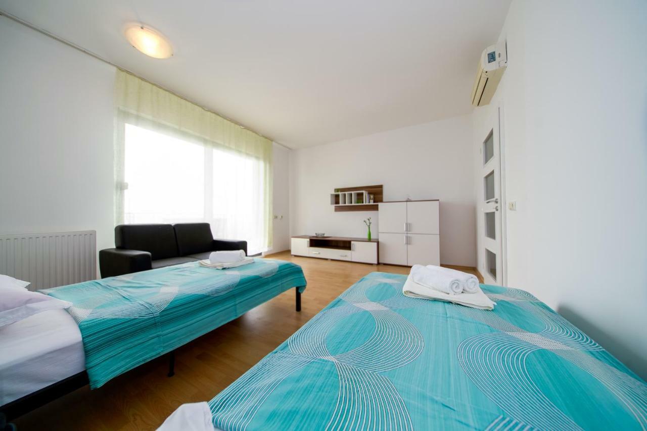 Apartments L&L Dugi Rat Zewnętrze zdjęcie